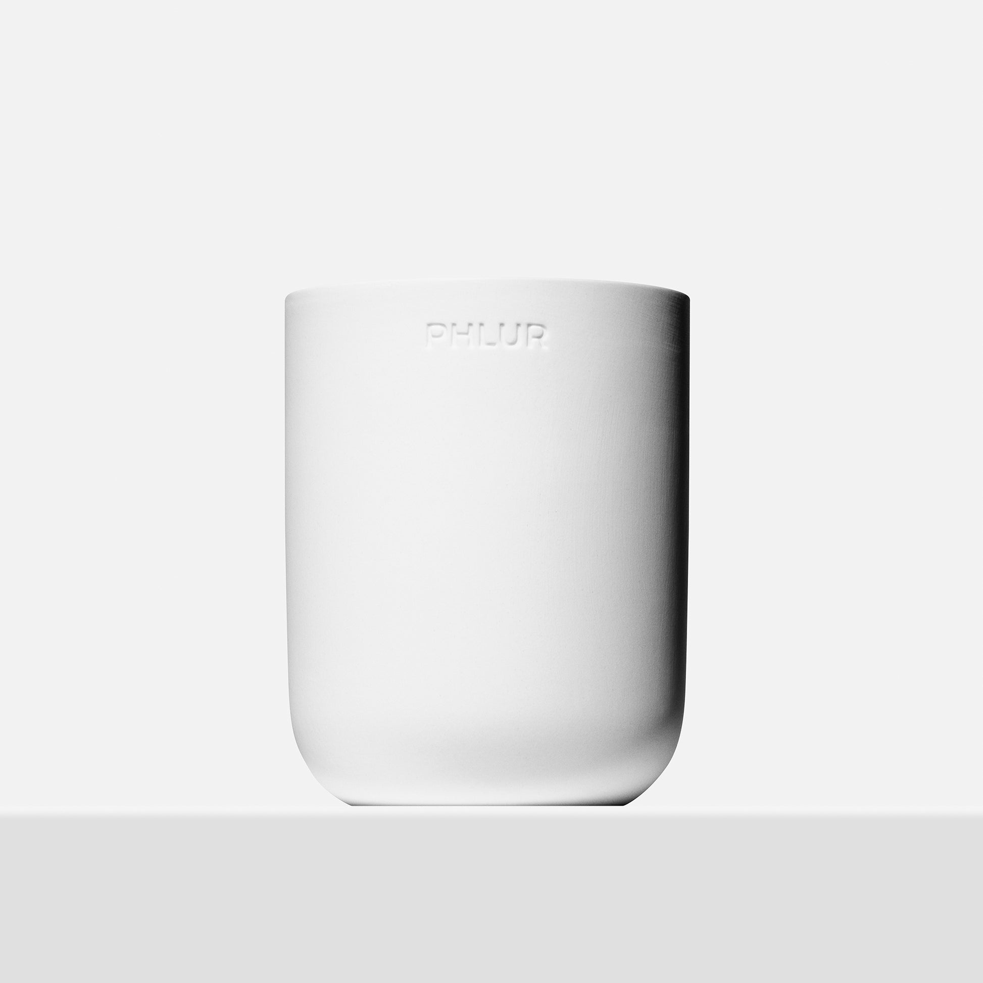 Apricot Priv??e Scented Candle - Image 5